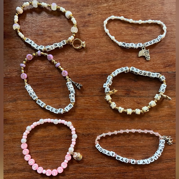 Friendship bracelets! - Picture 4 of 5